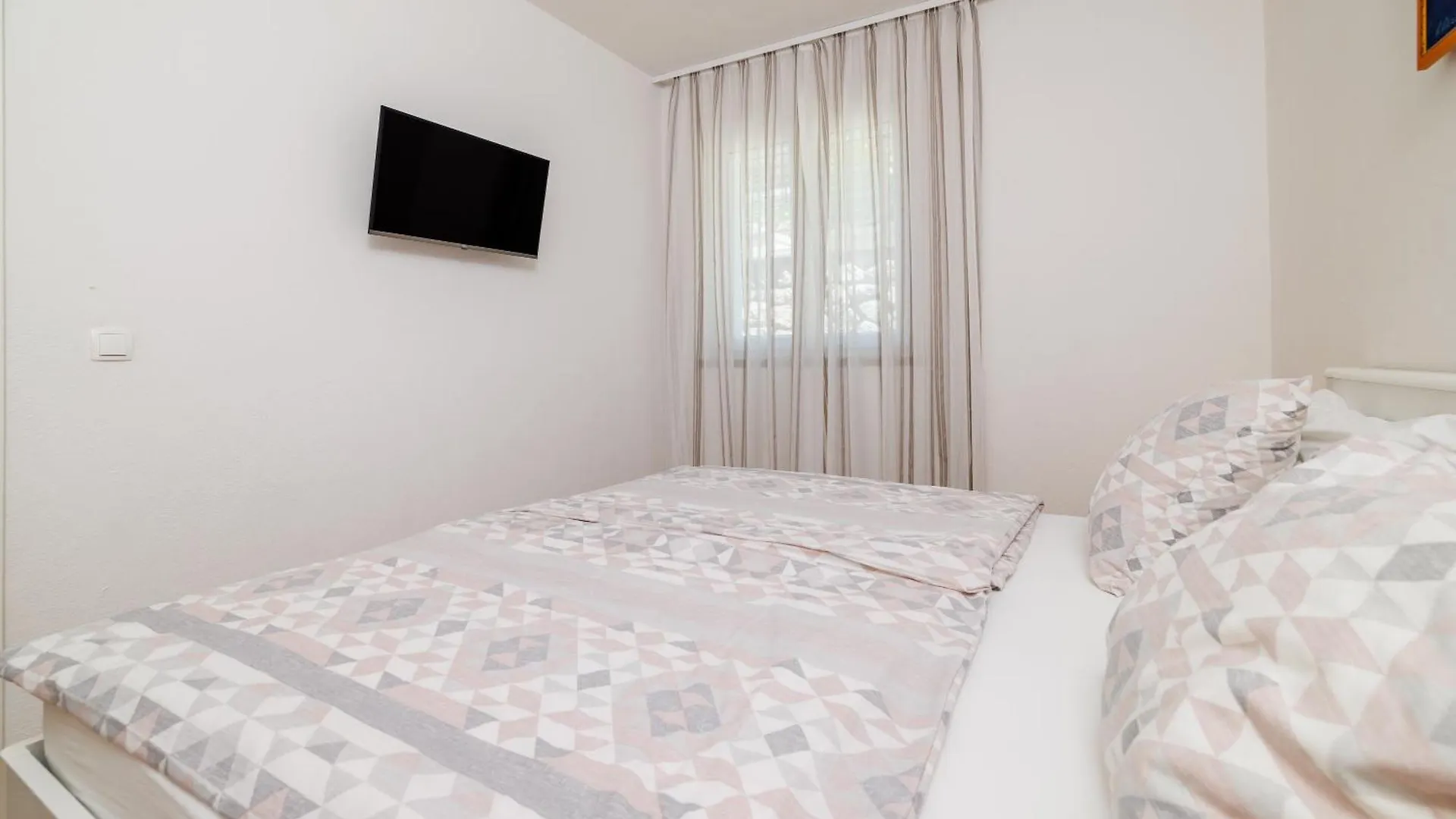 Apartman Apartmani Viktorija Jadranovo